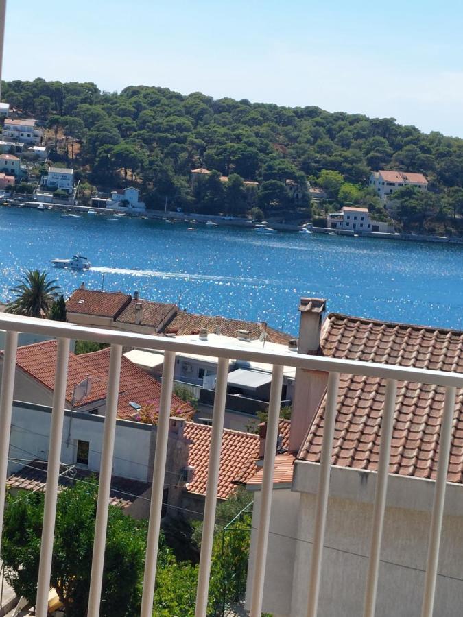 The Look Apartment Mali Losinj Bagian luar foto