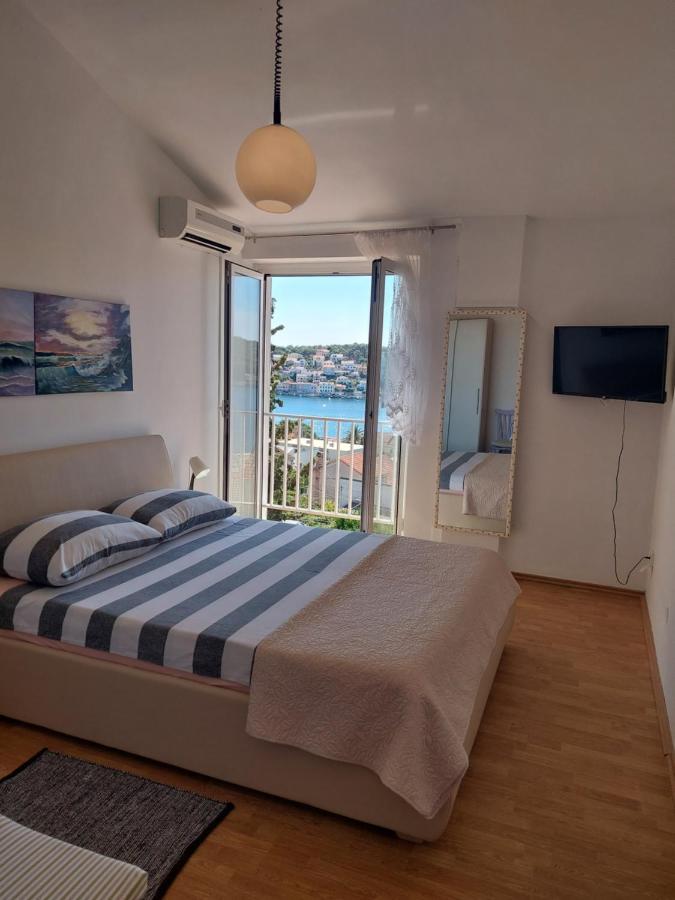 The Look Apartment Mali Losinj Bagian luar foto