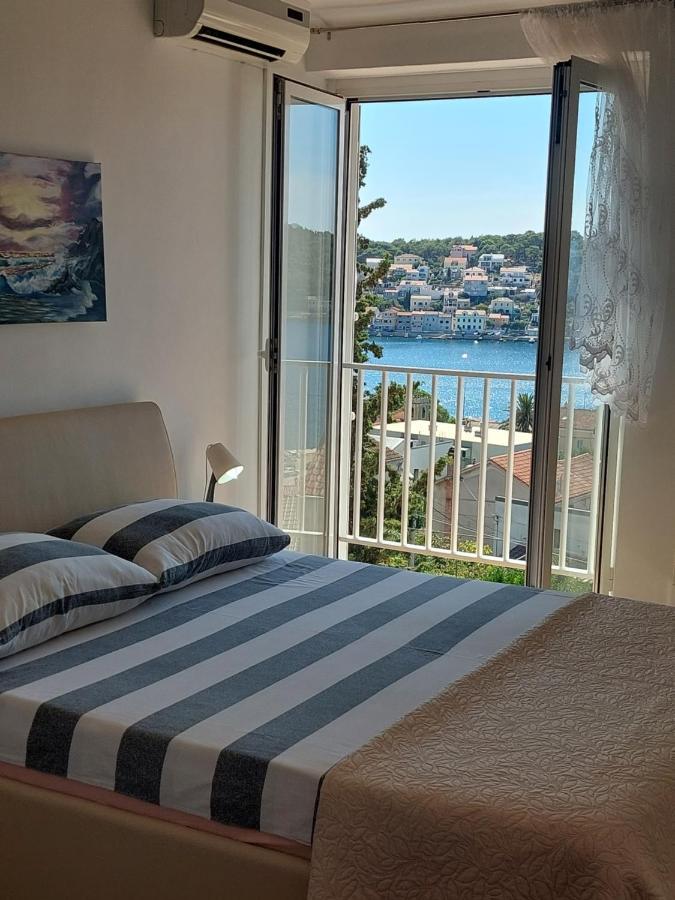 The Look Apartment Mali Losinj Bagian luar foto