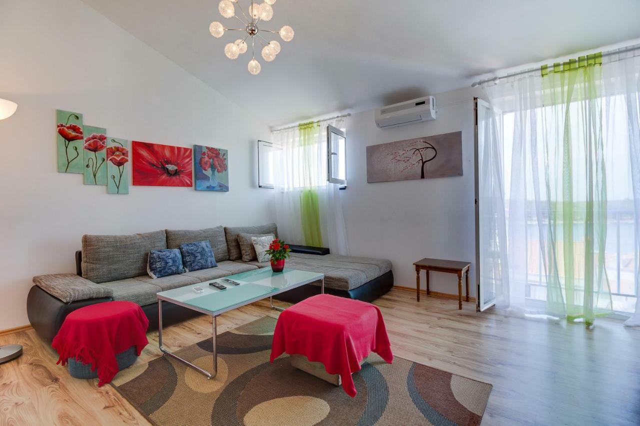 The Look Apartment Mali Losinj Bagian luar foto