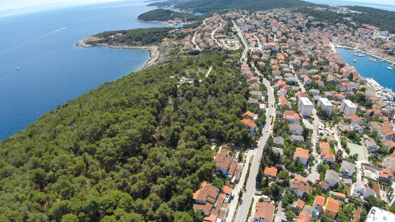 The Look Apartment Mali Losinj Bagian luar foto